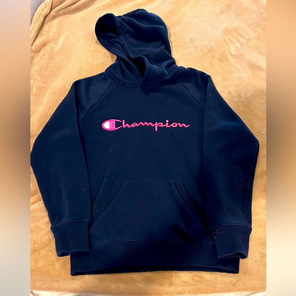 Girls Navy Signature Fleece Champion Hoodie, Medium